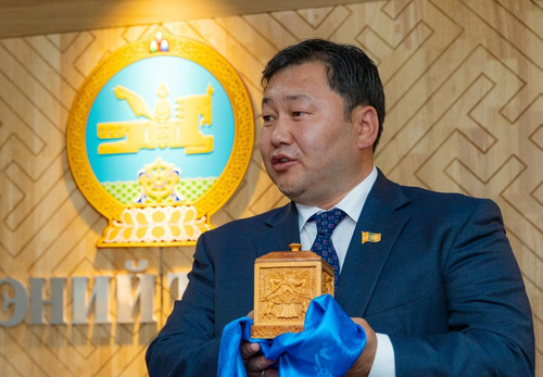 Сонгинохайрхан дүүргийн Засаг дарга Б.Хуягбаатар